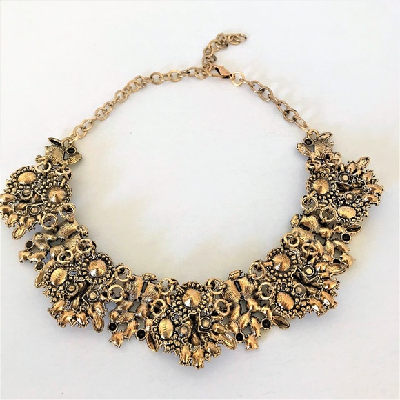 GN4 | Royal Black White Choker Statement Necklace - Picture 4 of 5